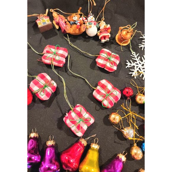 63 Vintage Mini Christmas Ornaments Set Mixed Glass - Picture 8 of 14